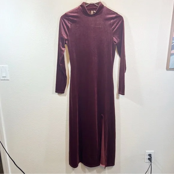 & Other Stories Velvet Turtleneck Midi Dress Burgundy Slit Long Sleeve Women's 4 - Picture 4 of 13
